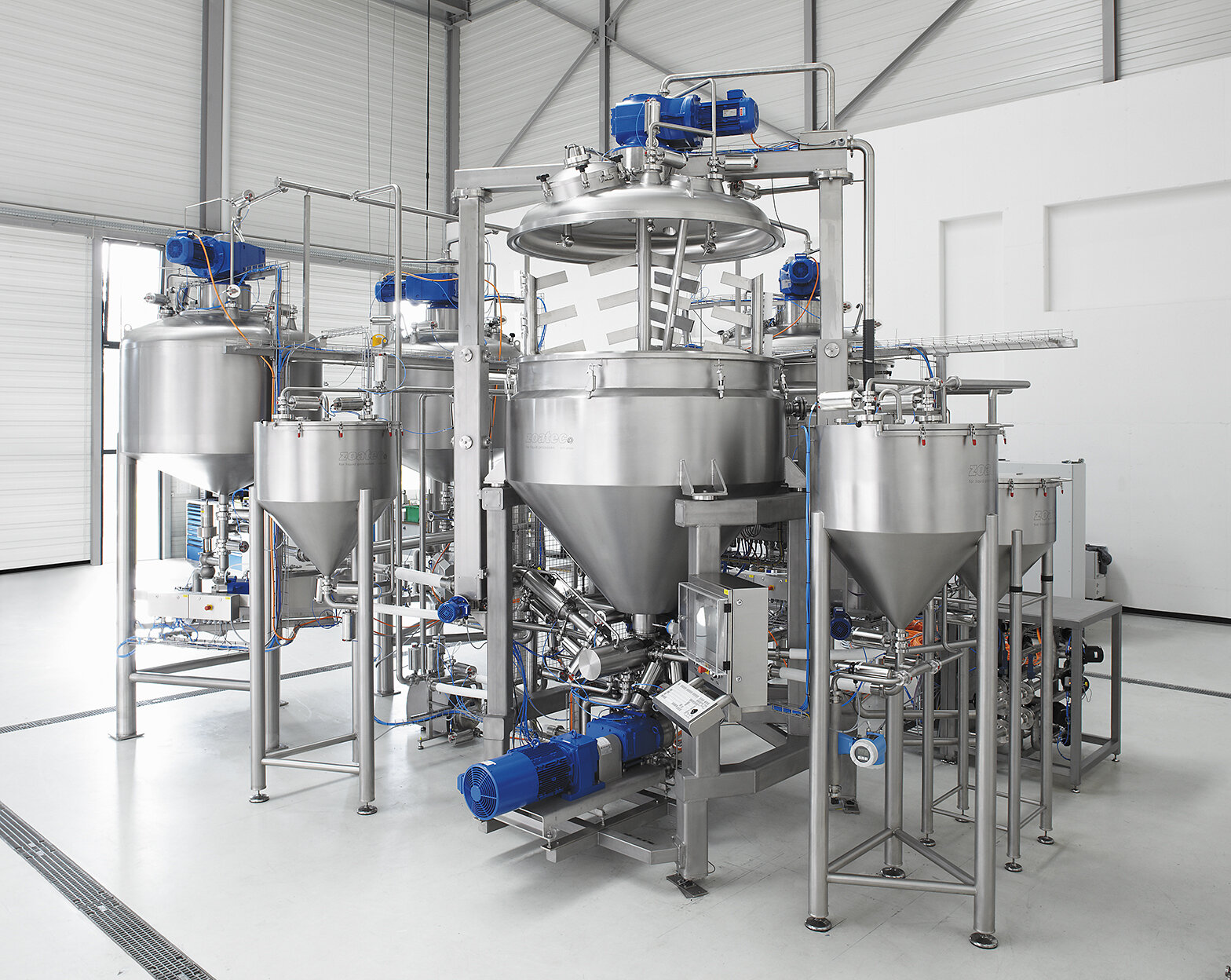 Batch vacuum processing plant