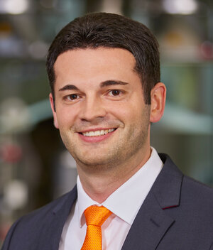Dennis Künkel | AZO GmbH & Co. KG