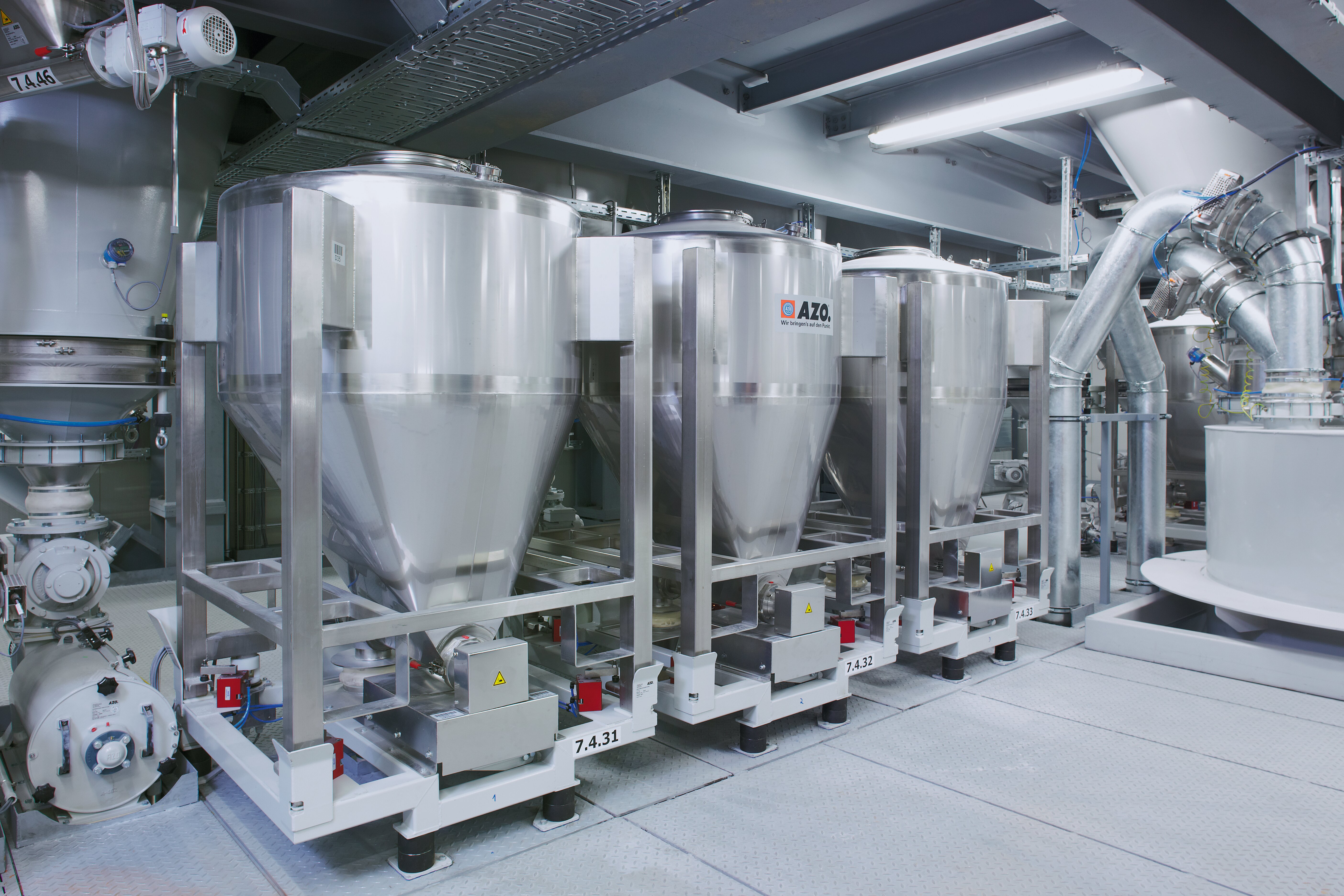 Enhanced Bulk Material Dosing: AZO DOSITAINER®