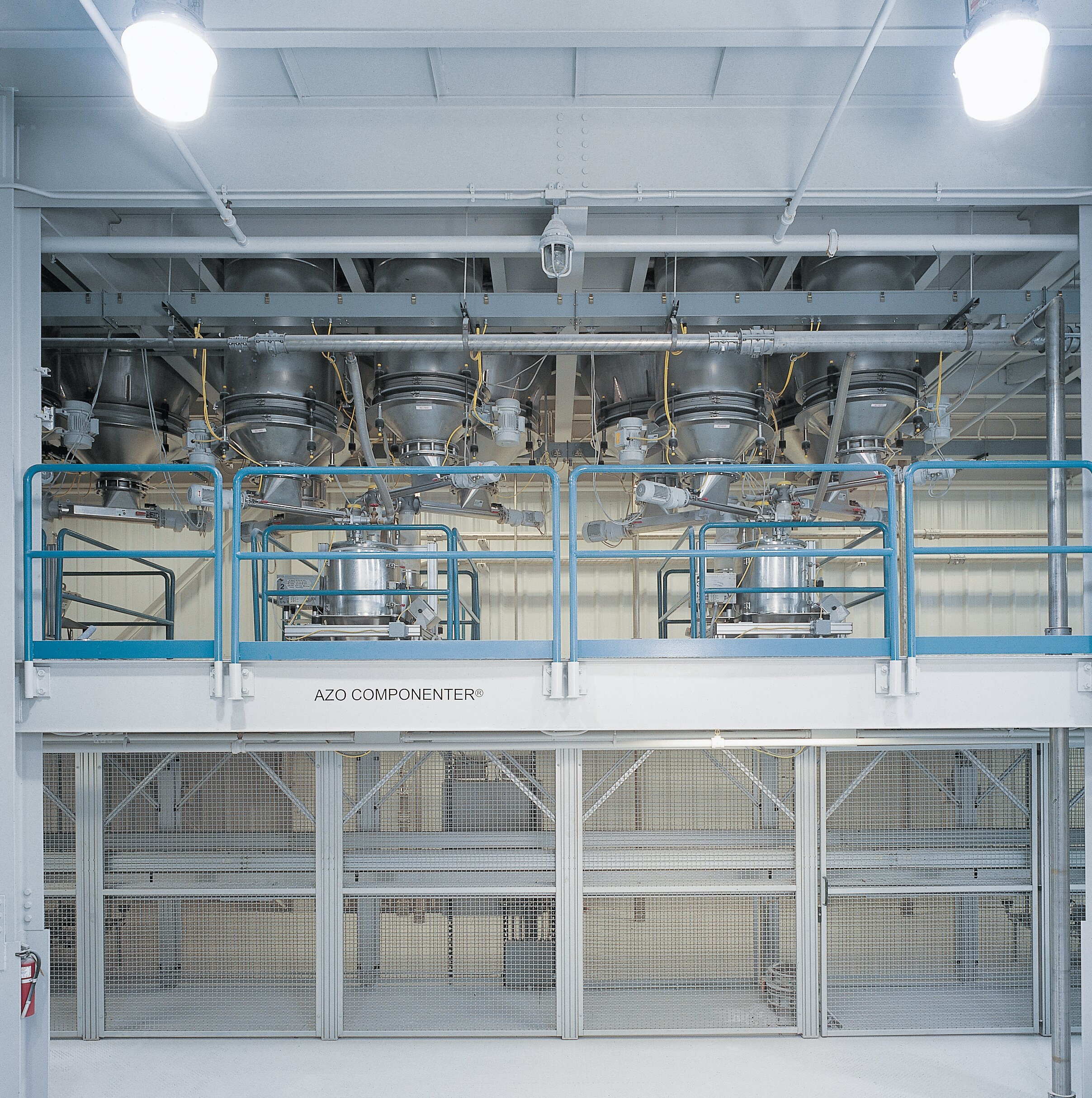 PVC dryblend | AZO COMPONENTER® (vert. flow of material)