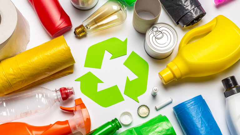 Plastics recycling